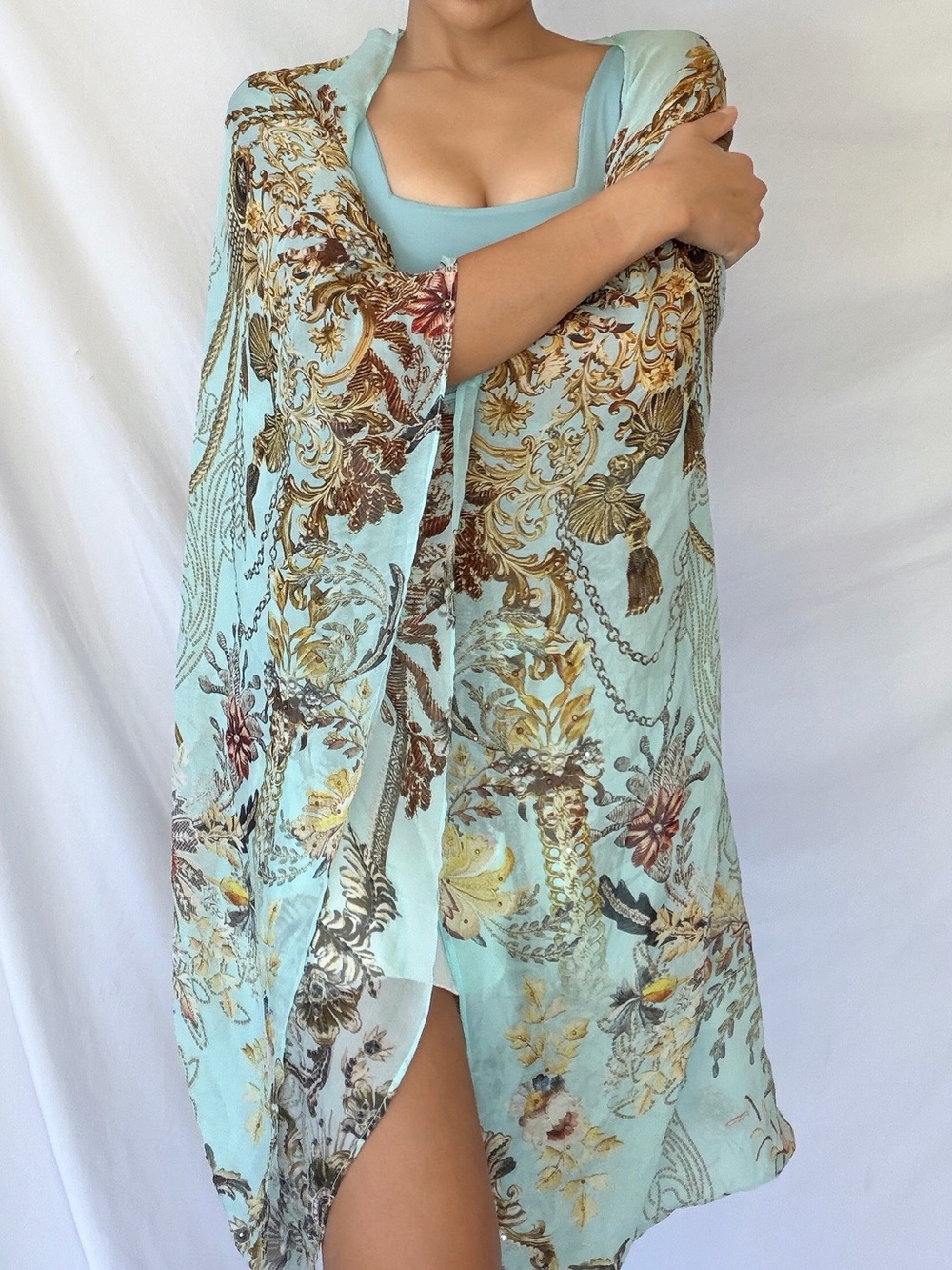 NWT Camilla Silk Shrug Adieu Yesterday Blue Floral Baroque O/S - Picture 9 of 12